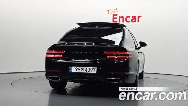 Genesis G80 Бензин 3.5 турбо AWD — Фото автомобиля 3