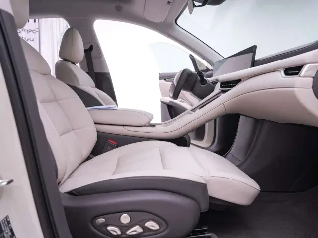 IM Motors LS6 — Фото автомобиля 23