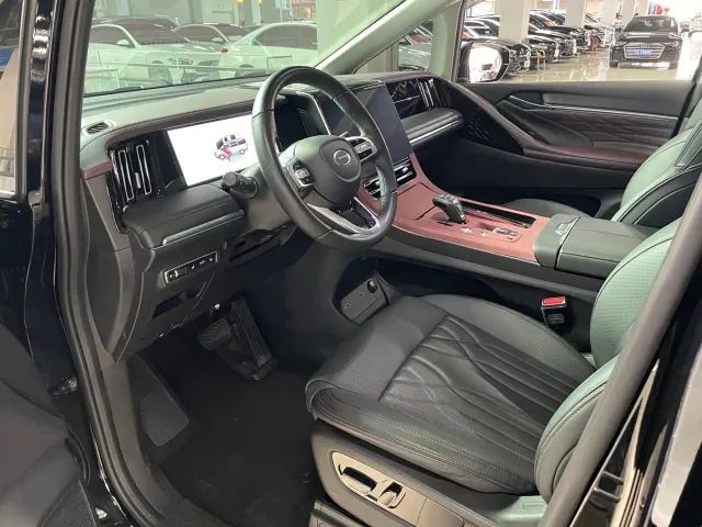 GAC Trumpchi M8 — Фото автомобиля 4