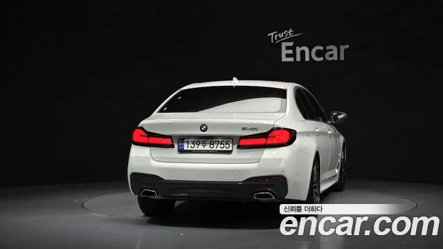 BMW 5-Series — Фото автомобиля 4
