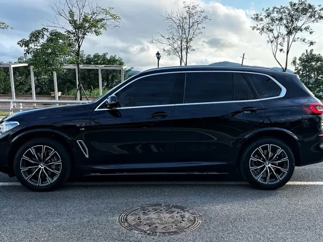 BMW X5 — Фото автомобиля 5