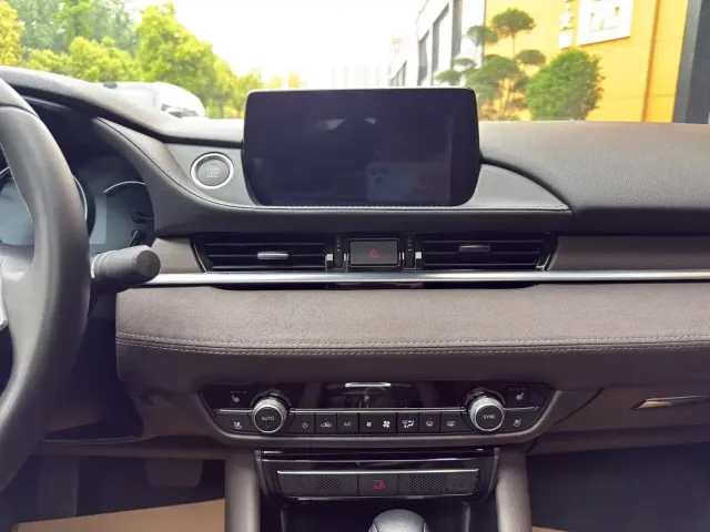 Mazda Atenza 2021 Model 2.5L Blue Sky Premium Edition — Фото автомобиля 17