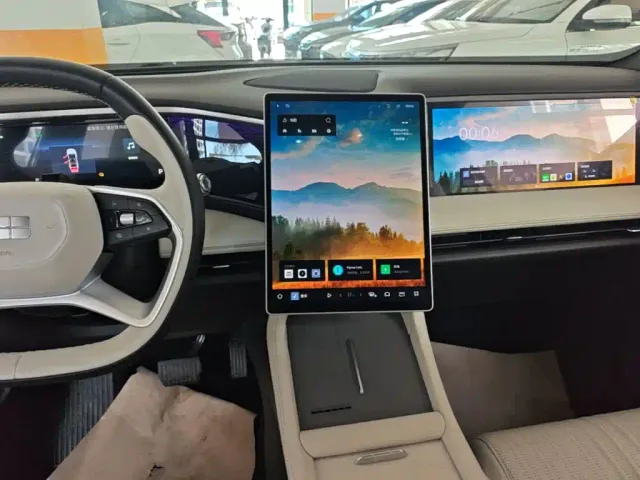 Geely Galaxy L7 — Фото автомобиля 12