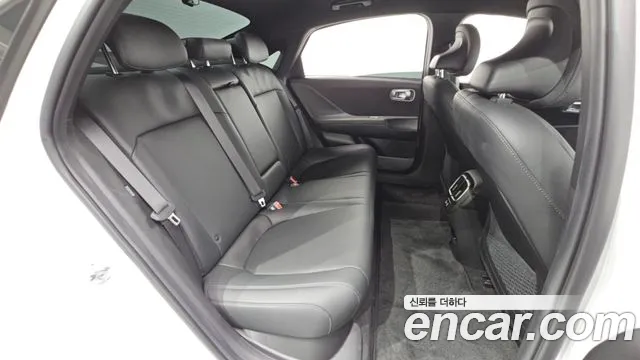 Hyundai Ioniq6 — Фото автомобиля 11