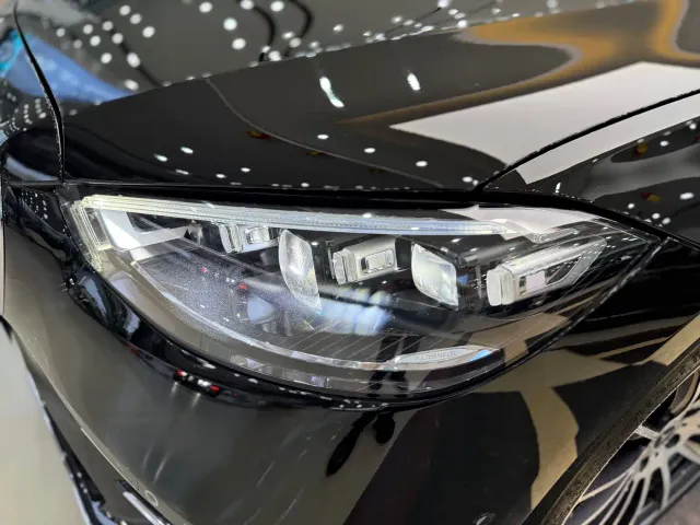 Mercedes-Benz S-Class — Фото автомобиля 24
