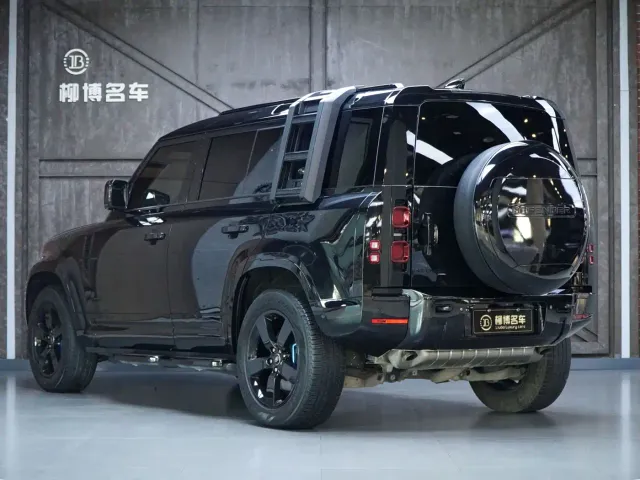 Land Rover Defender — Фото автомобиля 3