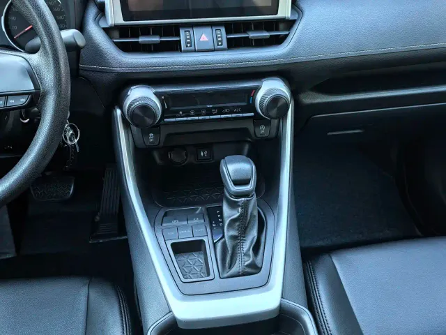 Toyota Wildlander — Фото автомобиля 10