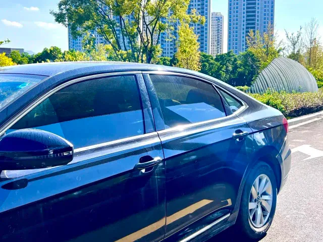 Volkswagen Passat — Фото автомобиля 12