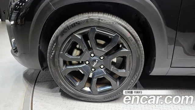 Kia Seltos Бензин 1.6 турбо 2WD — Фото автомобиля 5