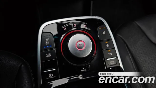 Kia Niro — Фото автомобиля 12