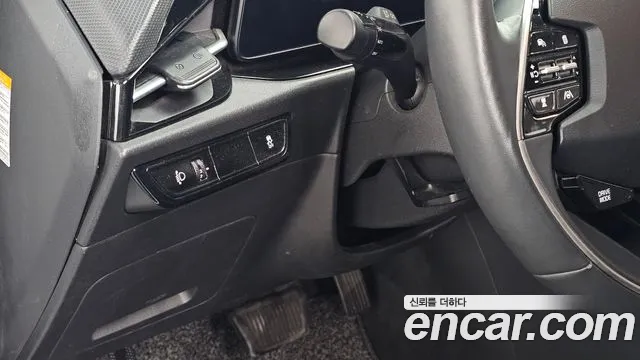 Kia Niro — Фото автомобиля 23