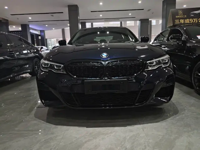 BMW 3 Series — Фото автомобиля 2