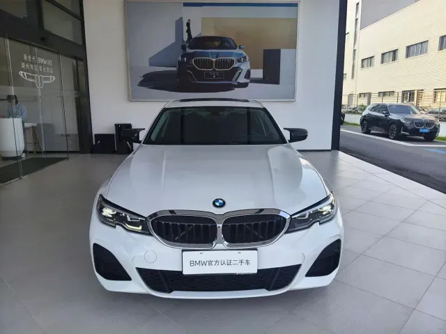 BMW 3 Series — Фото автомобиля 3