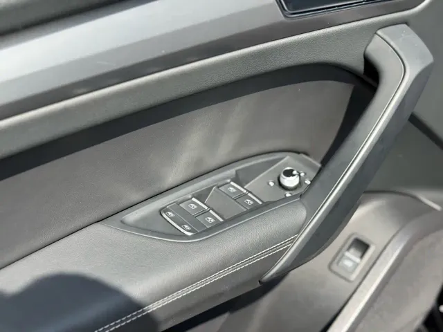 Audi Q5L — Фото автомобиля 25