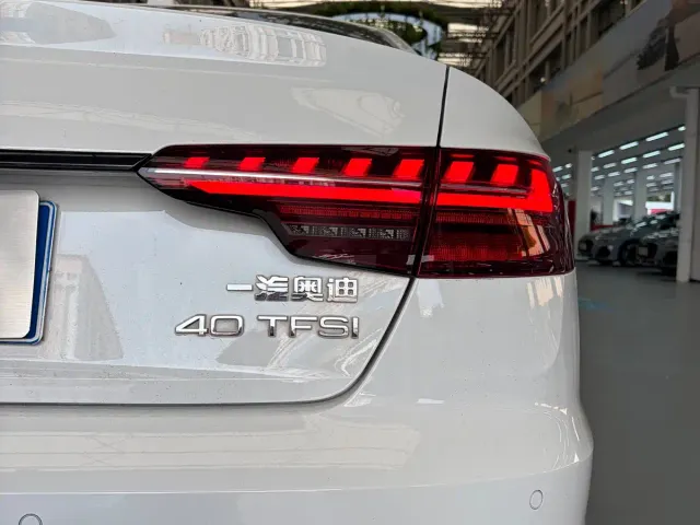 Audi A4L — Фото автомобиля 7
