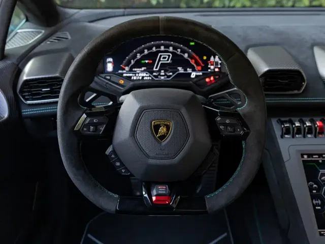 Lamborghini Huracan — Фото автомобиля 12