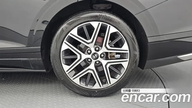 Hyundai Grandeur GN7 — Фото автомобиля 6