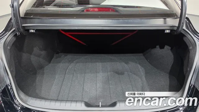 Hyundai Avante CN7 — Фото автомобиля 23