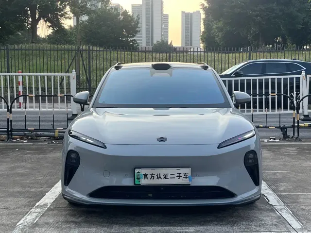 Nio ET5 Touring — Фото автомобиля 2