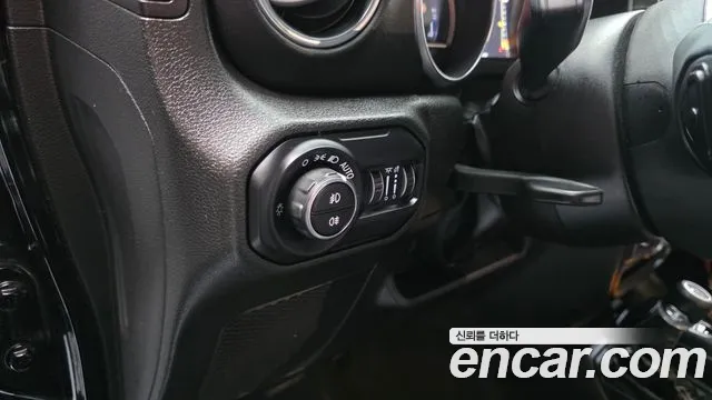Jeep Wrangler Wrangler (JL) — Фото автомобиля 14