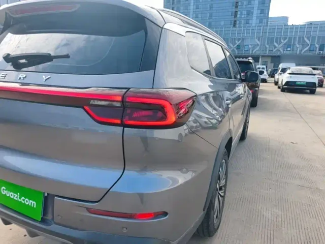 Chery Tiggo 8 — Фото автомобиля 7