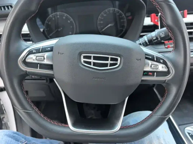 Geely Vision X3 — Фото автомобиля 10