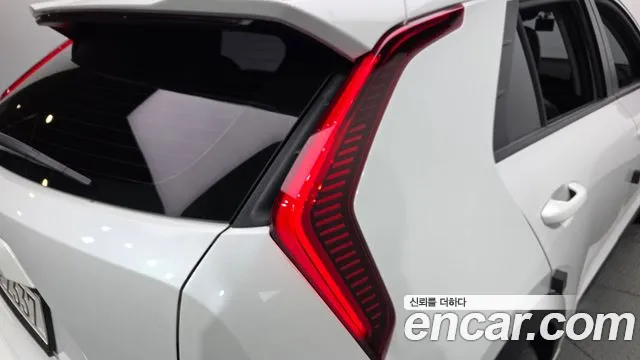 Kia Niro The All New Niro — Фото автомобиля 8