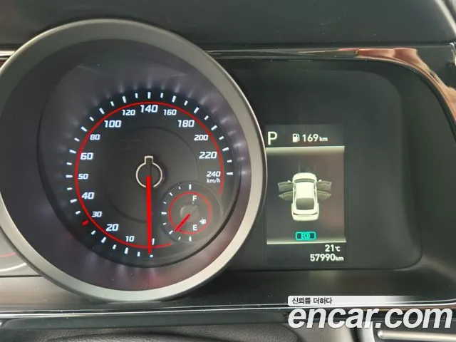 Hyundai Avante — Фото автомобиля 8