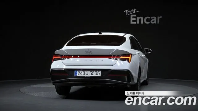 Hyundai Avante — Фото автомобиля 4