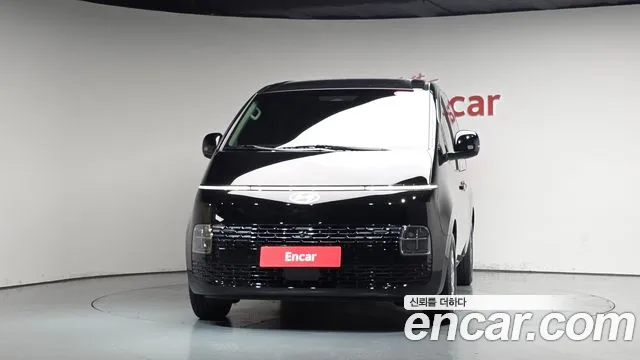 Hyundai Staria Staria — Фото автомобиля 3