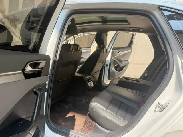 Volkswagen Sagitar — Фото автомобиля 6