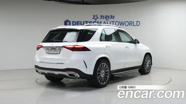 Mercedes-Benz GLE-Class — Фото автомобиля 2