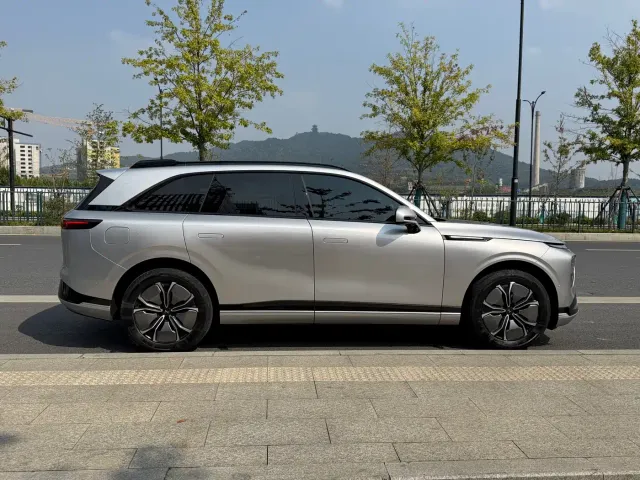 Xpeng G9 — Фото автомобиля 6