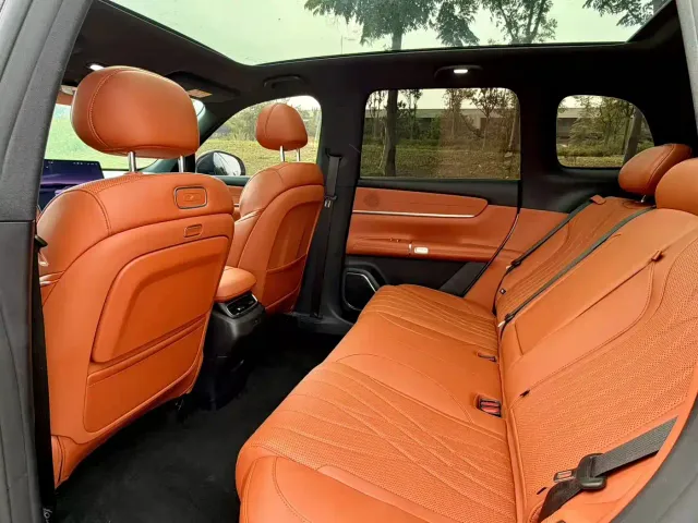 Changan Qiyuan Q07 — Фото автомобиля 6