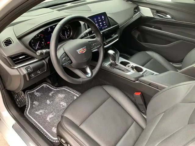 Cadillac CT4 — Фото автомобиля 11