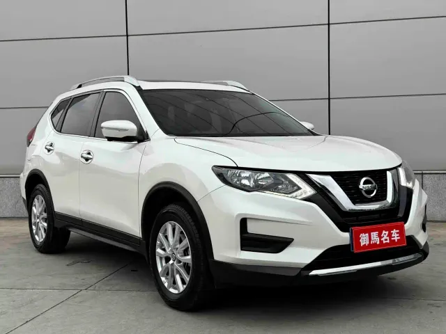 Nissan X-Trail — Фото автомобиля 5