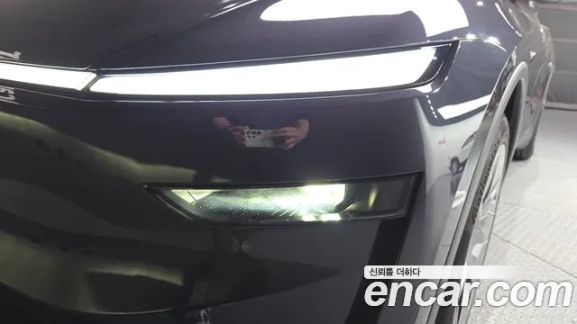 Tesla Model Y — Фото автомобиля 22