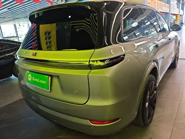 Li Auto L9 — Фото автомобиля 6