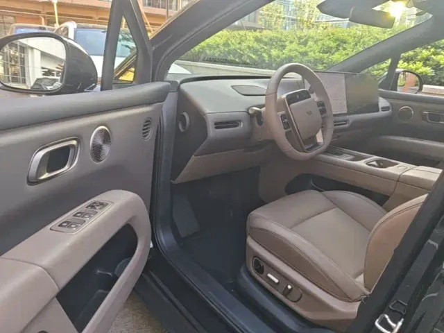 Li Auto i6 — Фото автомобиля 15