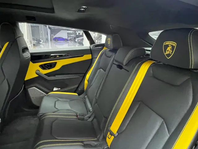 Lamborghini Urus — Фото автомобиля 10