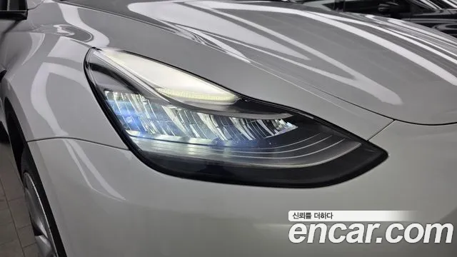 Tesla Model Y — Фото автомобиля 19
