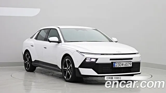 Hyundai Avante (CN8) — Фото автомобиля 3
