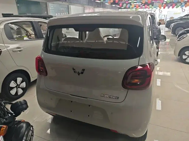 Wuling Hongguang Mini EV — Фото автомобиля 3