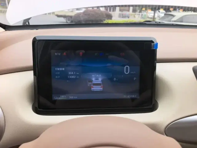 Wuling Hongguang Mini EV — Фото автомобиля 11