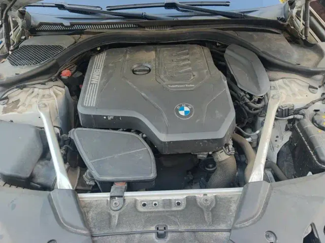 BMW 5 Series — Фото автомобиля 10