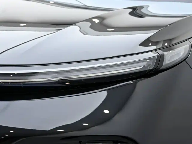 Li Auto L9 — Фото автомобиля 10