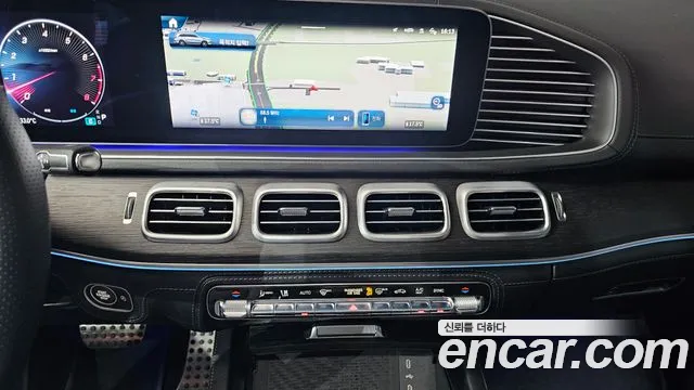 Mercedes-Benz GLS-Class — Фото автомобиля 11