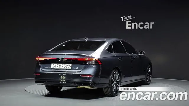 Honda Accord — Фото автомобиля 2