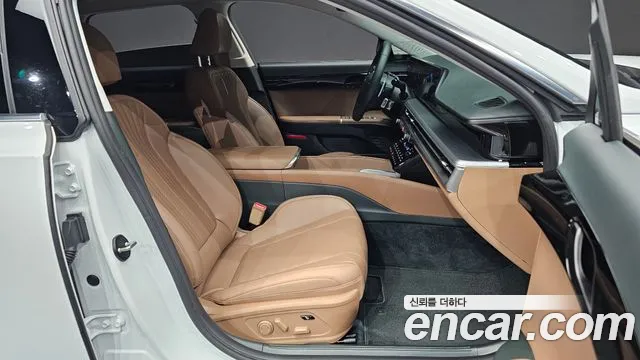 Hyundai Grandeur GN7 — Фото автомобиля 16