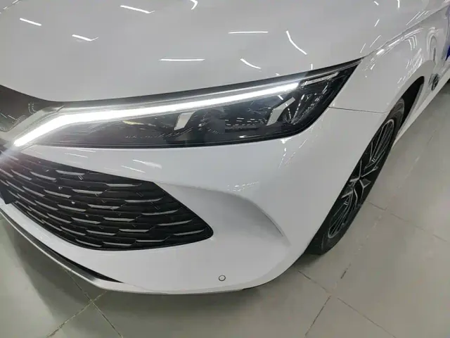 BYD Qin L — Фото автомобиля 17